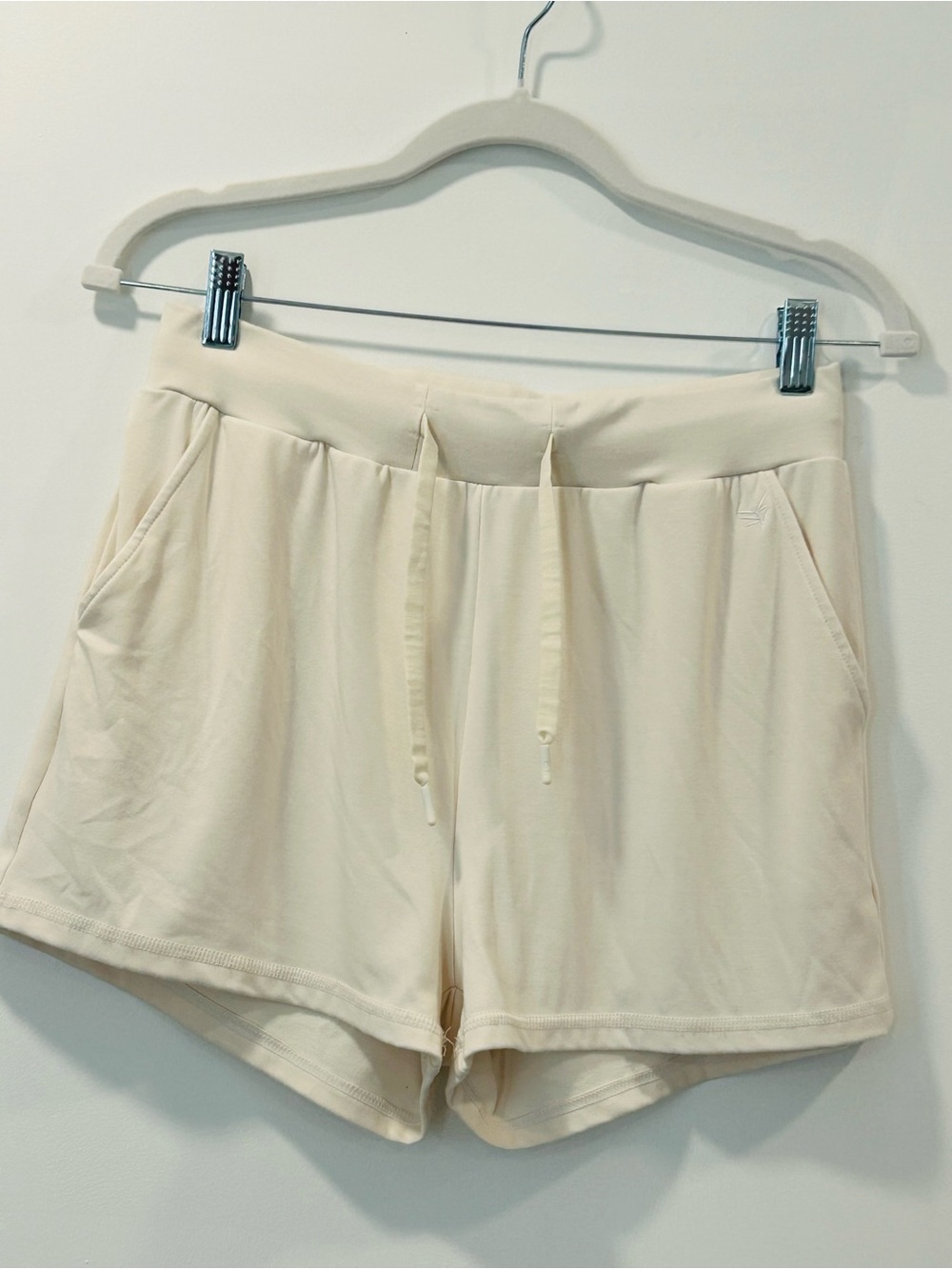 Cozy Earth Bamboo Lounge Shorts in Soft Cream